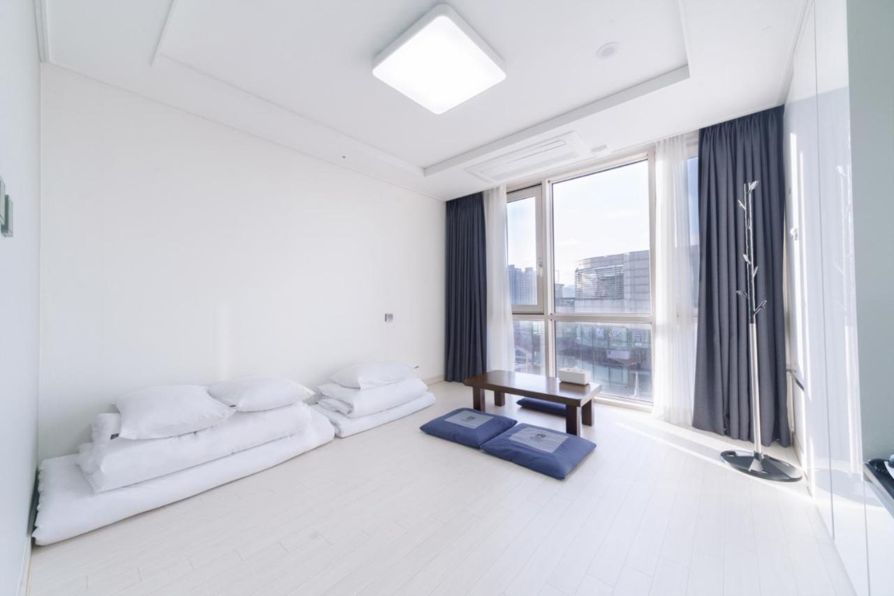 The Venezia Suite Hotel Chuncheon Exterior foto