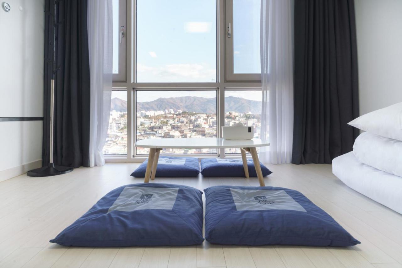 The Venezia Suite Hotel Chuncheon Exterior foto
